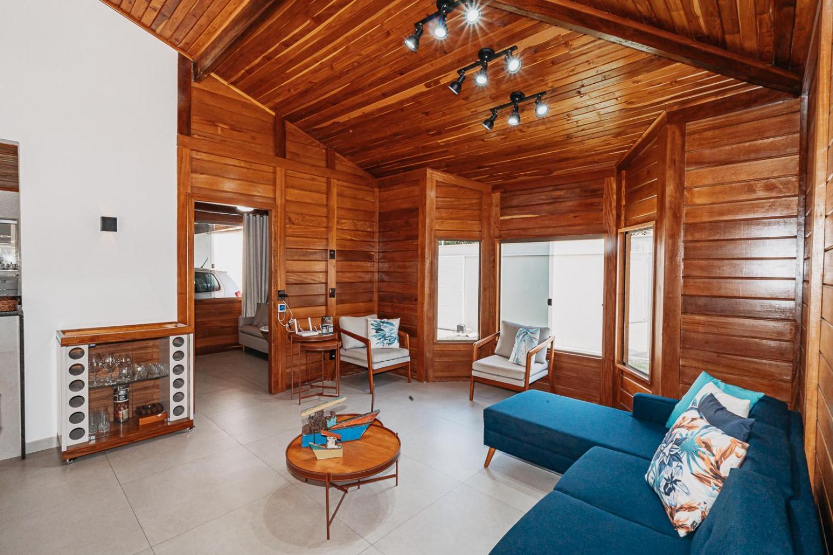 Casadecastelhanos, Quadra Do Mar De Castelhanos, 4 Suites Com Ar, Churrasqueira, Piscina, Hidromassagem, Cozinha Integrada Gourmet Ideal Para Familia E Amigos Аншиета Екстериор снимка