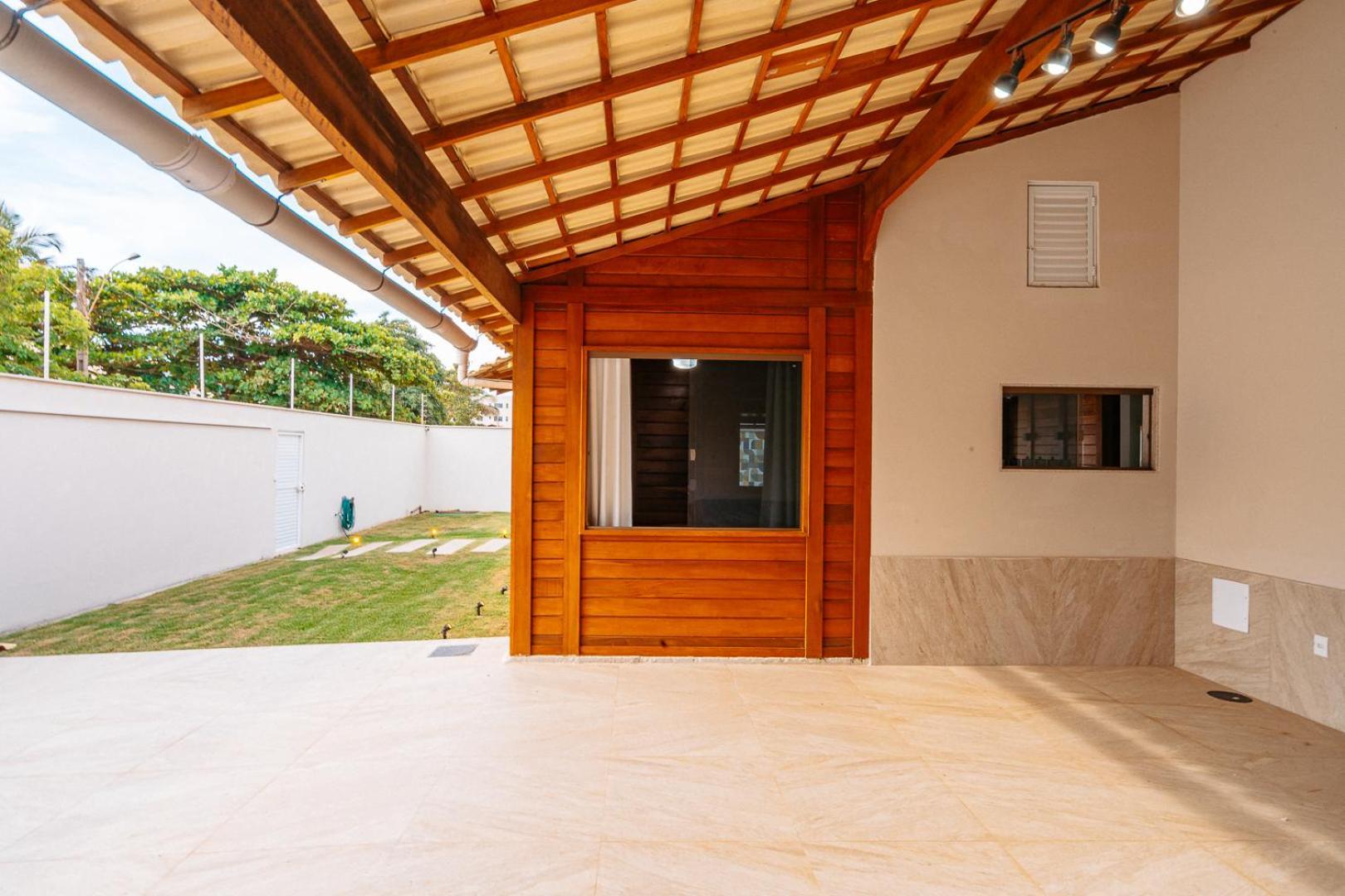 Casadecastelhanos, Quadra Do Mar De Castelhanos, 4 Suites Com Ar, Churrasqueira, Piscina, Hidromassagem, Cozinha Integrada Gourmet Ideal Para Familia E Amigos Аншиета Екстериор снимка
