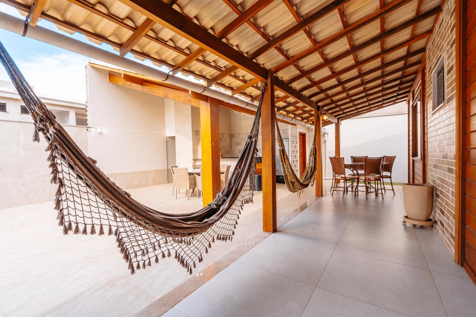 Casadecastelhanos, Quadra Do Mar De Castelhanos, 4 Suites Com Ar, Churrasqueira, Piscina, Hidromassagem, Cozinha Integrada Gourmet Ideal Para Familia E Amigos Аншиета Екстериор снимка