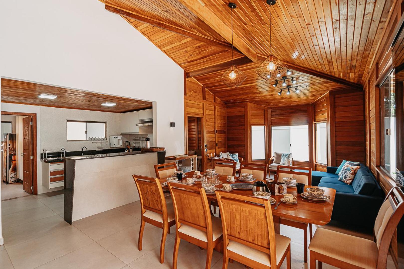 Casadecastelhanos, Quadra Do Mar De Castelhanos, 4 Suites Com Ar, Churrasqueira, Piscina, Hidromassagem, Cozinha Integrada Gourmet Ideal Para Familia E Amigos Аншиета Екстериор снимка