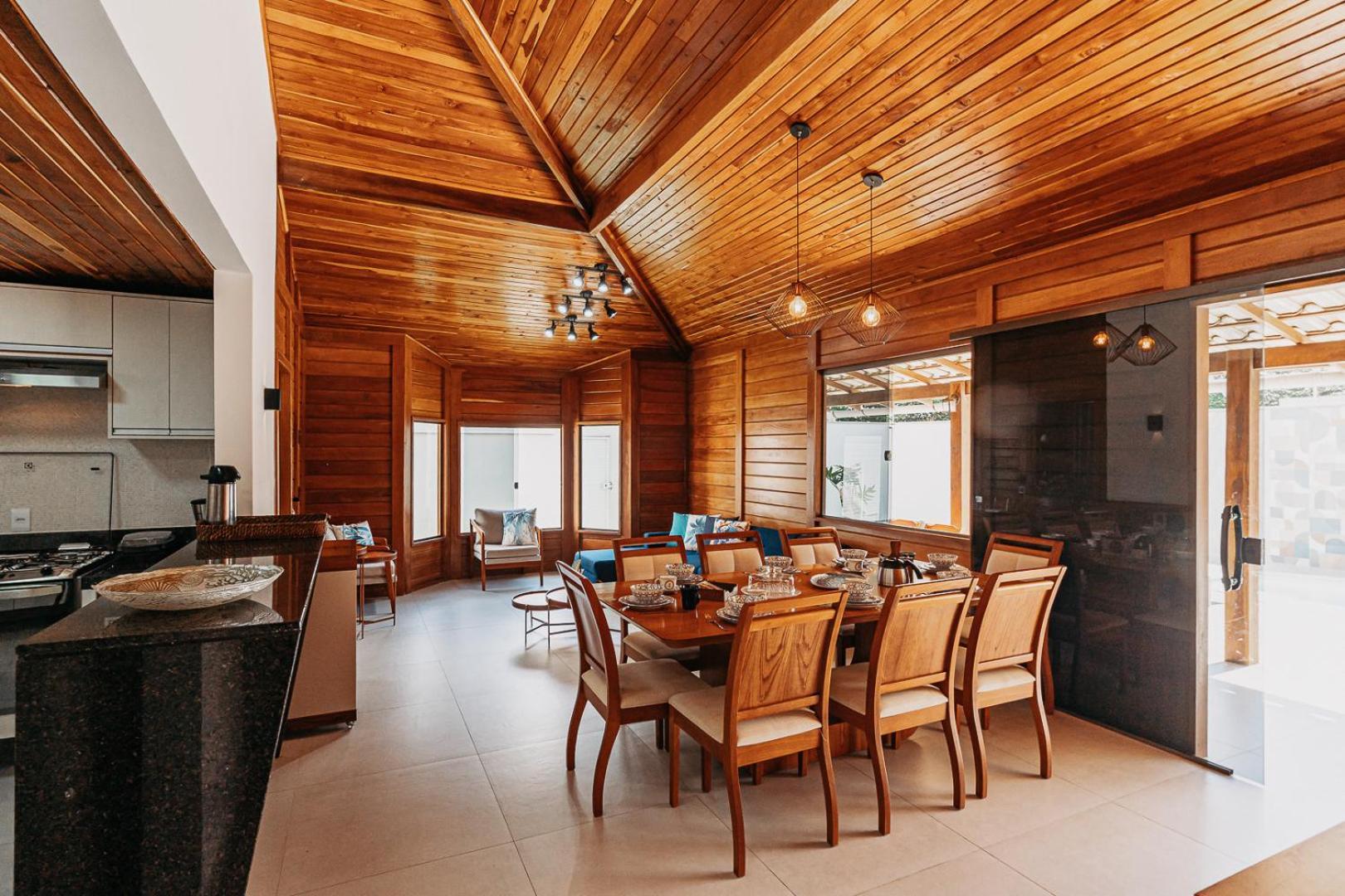 Casadecastelhanos, Quadra Do Mar De Castelhanos, 4 Suites Com Ar, Churrasqueira, Piscina, Hidromassagem, Cozinha Integrada Gourmet Ideal Para Familia E Amigos Аншиета Екстериор снимка